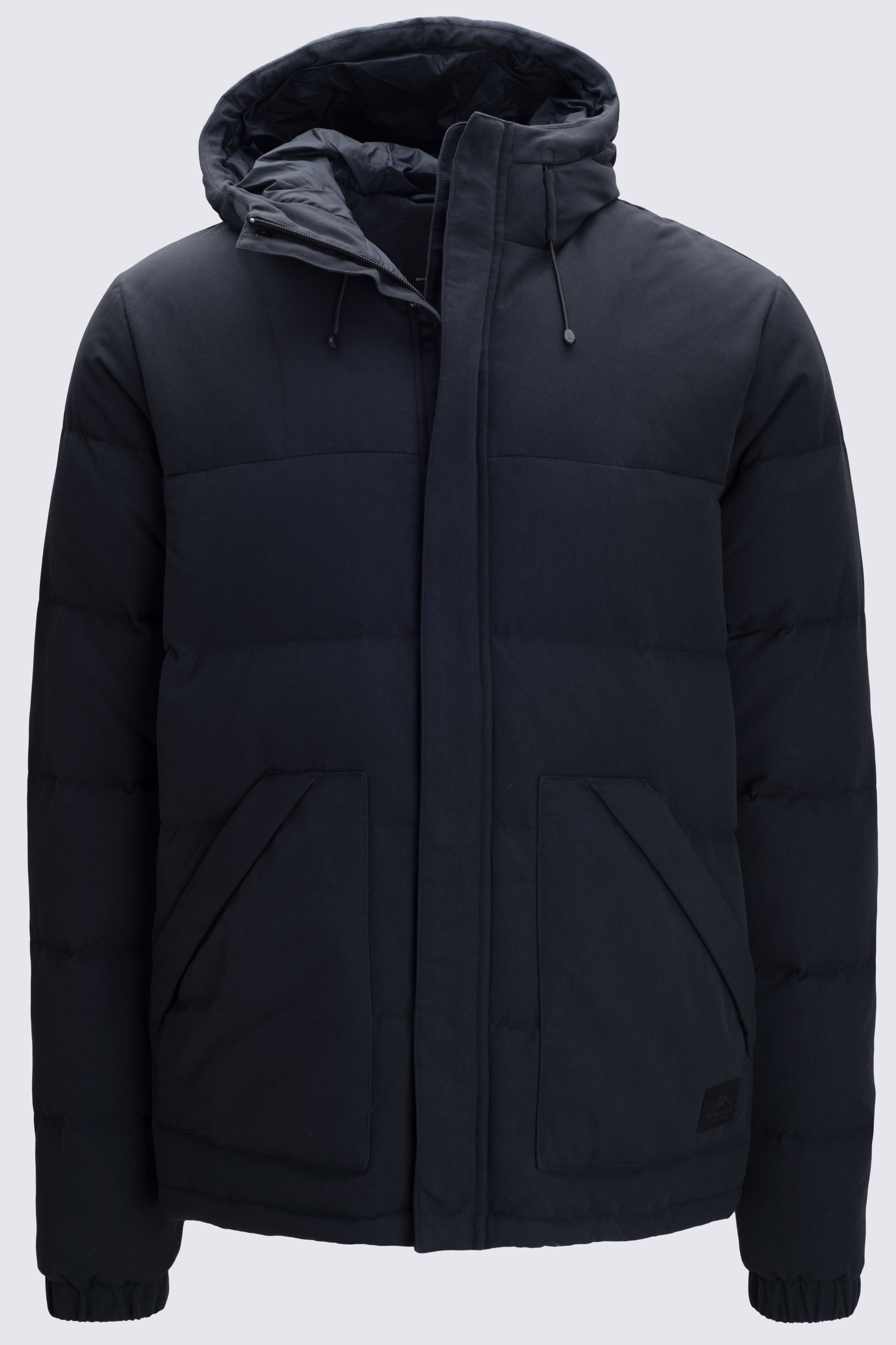 Macpac black puffer jacket 2025