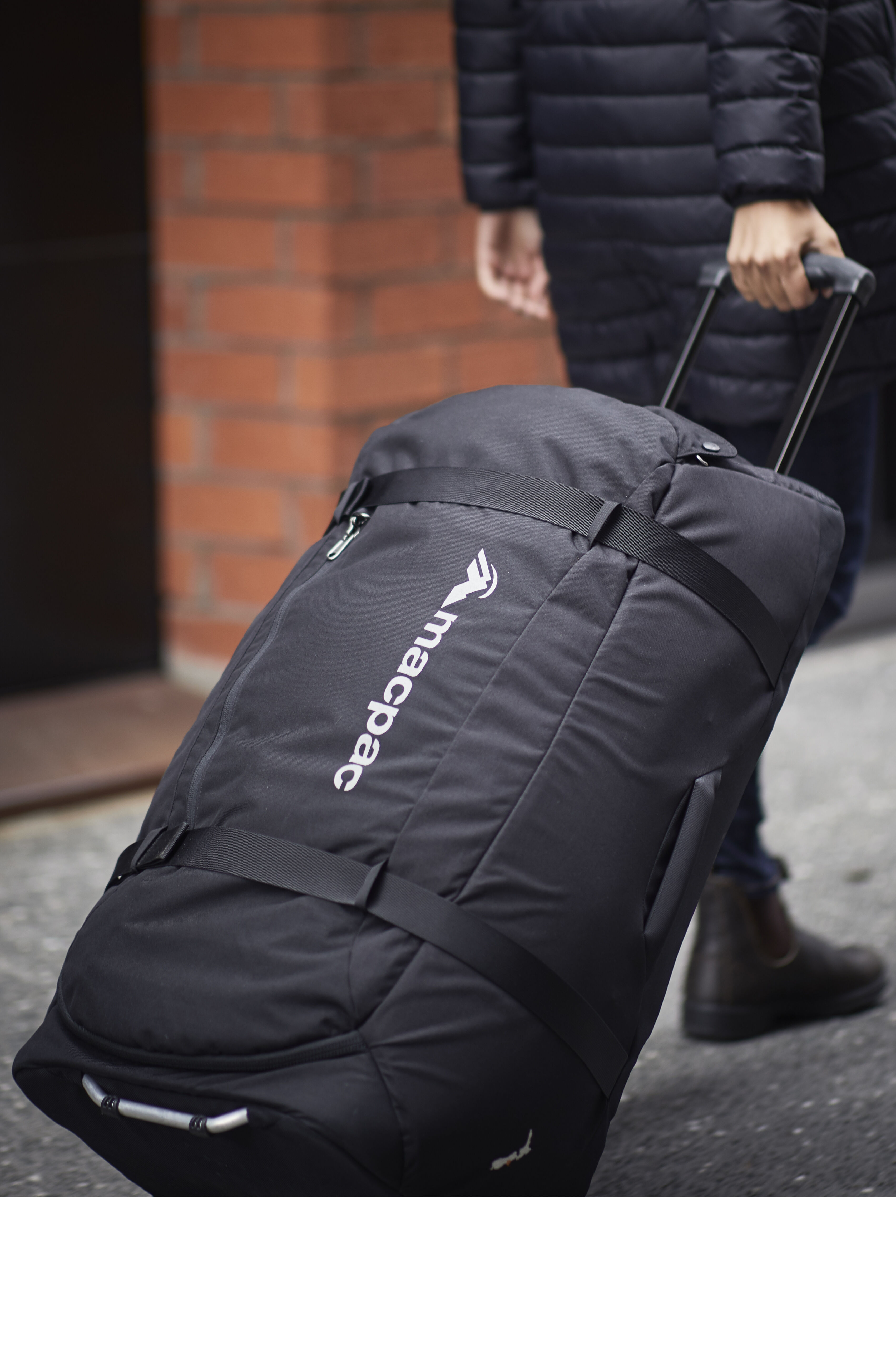 Macpac global 80l travel bag best sale