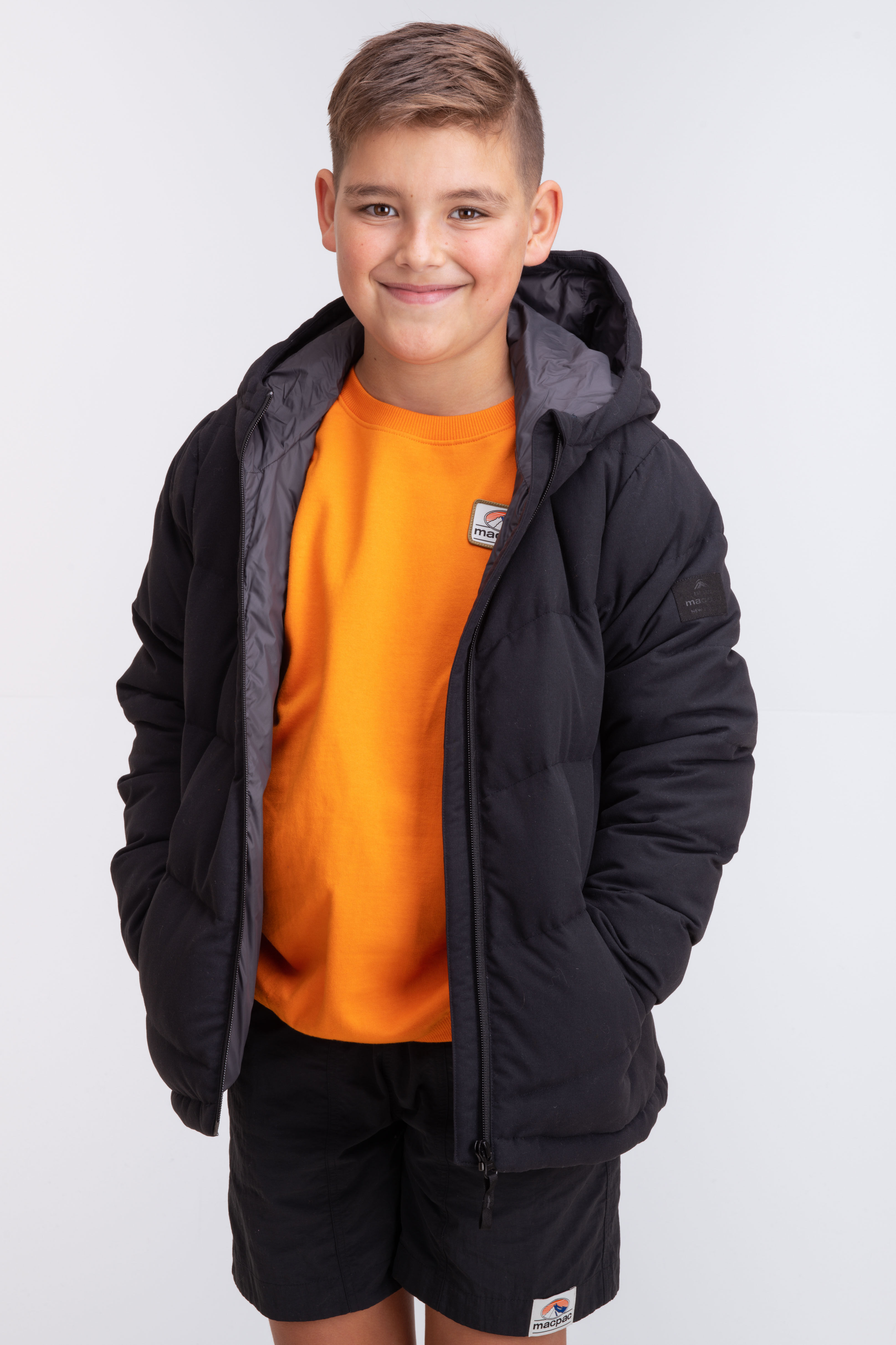 Macpac black cheap puffer jacket