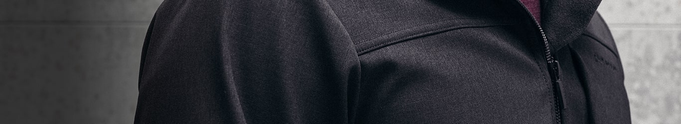 slim fit softshell jacket