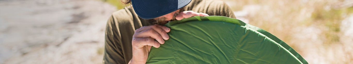 macpac self inflating mat